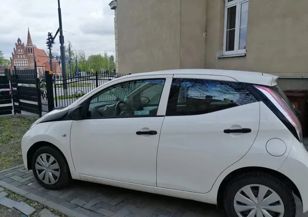 toyota kujawsko-pomorskie Toyota Aygo cena 24500 przebieg: 100200, rok produkcji 2016 z Bydgoszcz